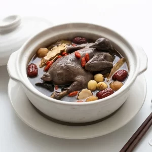 Bồ câu tiềm thuốc bắc