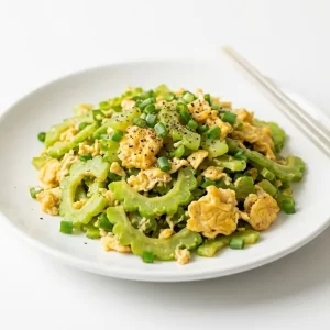 Khổ qua xào trứng