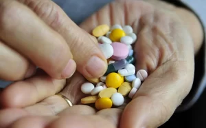 chon-kham-chua-benh-dong-y